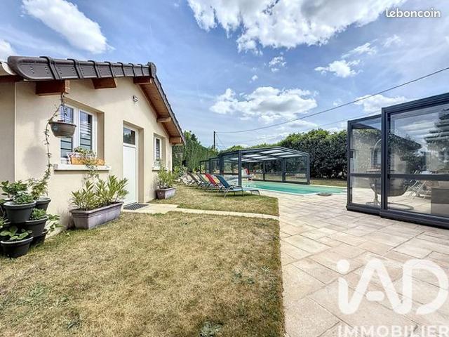 Maison familiale 7 pièces 193 m²