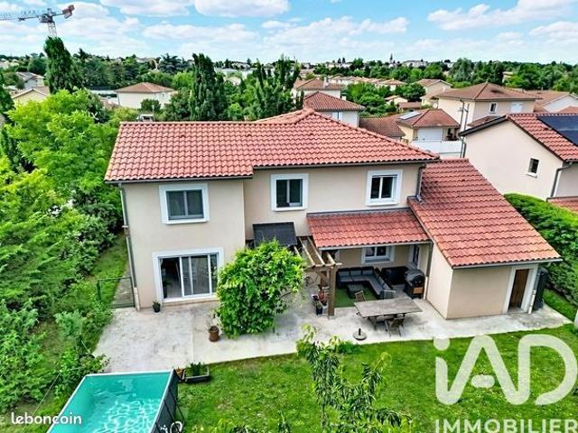 Maison familiale 7 pièces 192 m²