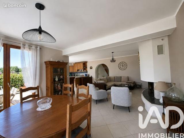 Maison familiale 7 pièces 133 m²