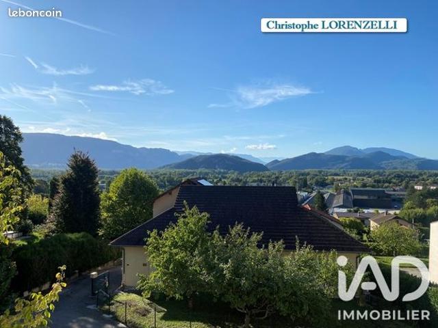 Maison familiale 7 pièces 263 m²