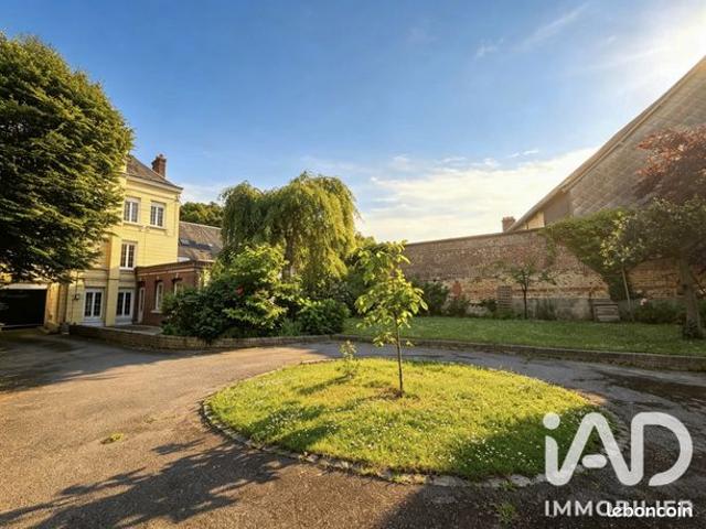 Maison familiale 7 pièces 207 m²