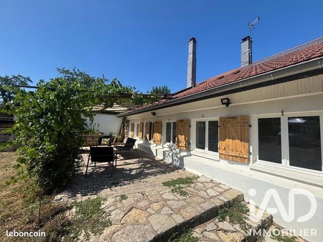 Maison familiale 7 pièces 209 m²