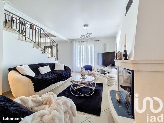 Maison familiale 7 pièces 210 m²