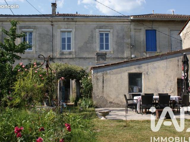 Maison familiale 7 pièces 211 m²