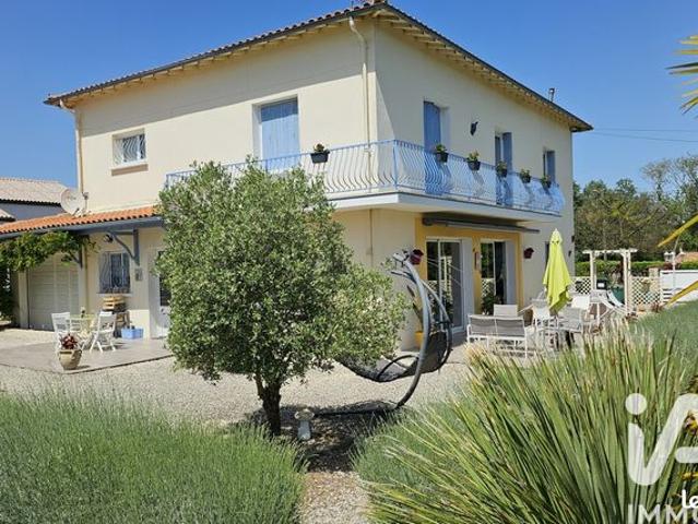 Maison familiale 7 pièces 215 m²
