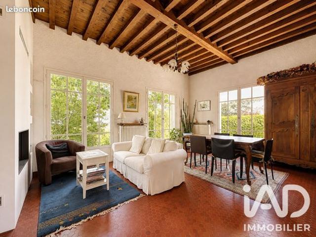 Maison familiale 7 pièces 215 m²