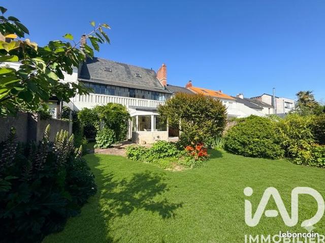 Maison familiale 7 pièces 226 m²