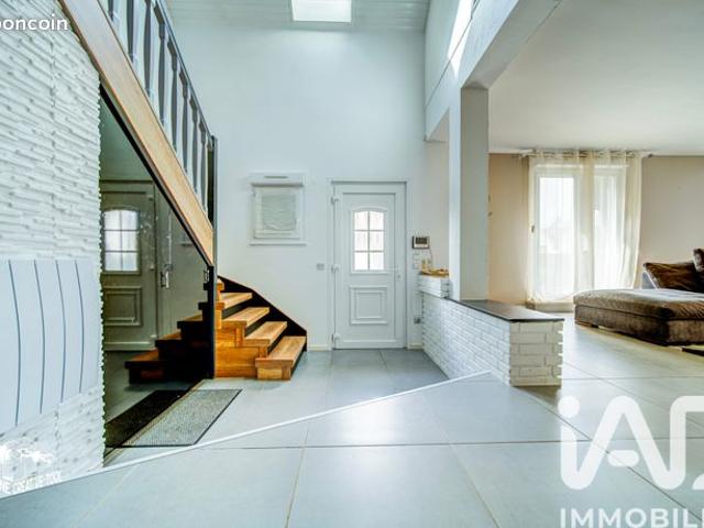 Maison familiale 7 pièces 230 m²
