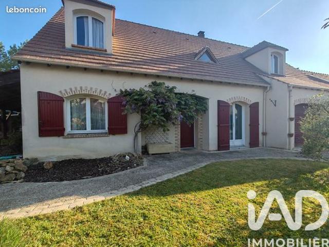 Maison familiale 7 pièces 236 m²