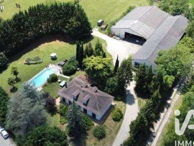 Maison familiale 7 pièces 315 m²