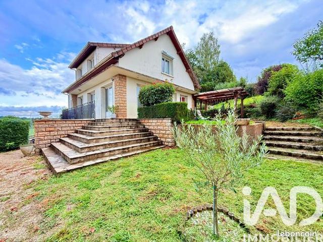 Maison familiale 8 pièces 141 m²