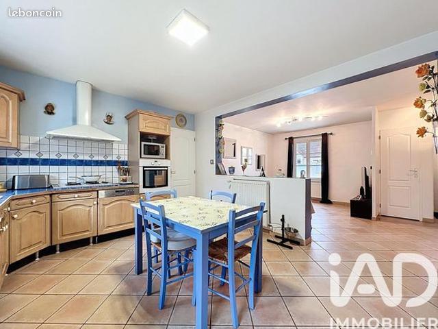 Maison familiale 8 pièces 148 m²
