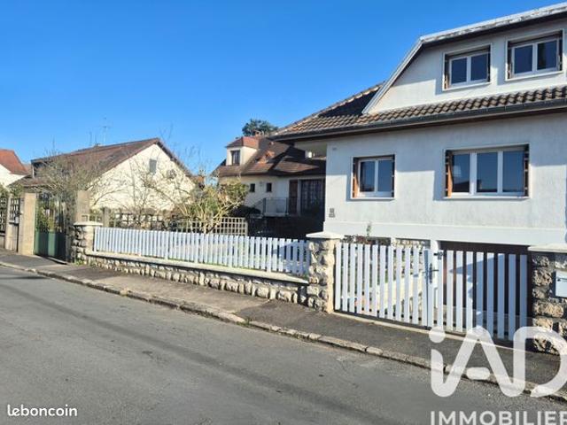 Maison familiale 8 pièces 150 m²