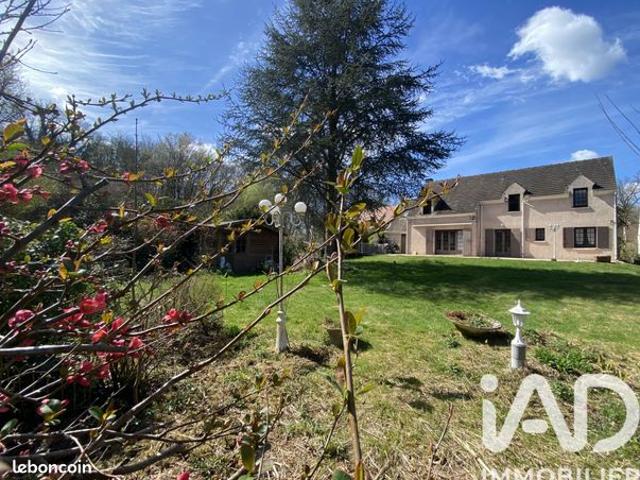 Maison familiale 8 pièces 164 m²