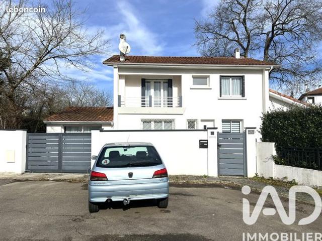 Maison familiale 8 pièces 165 m²
