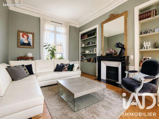 Maison familiale 8 pièces 188 m²