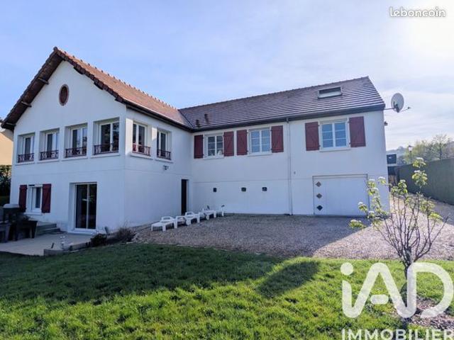 Maison familiale 8 pièces 193 m²
