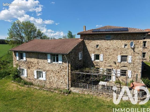 Maison familiale 8 pièces 248 m²
