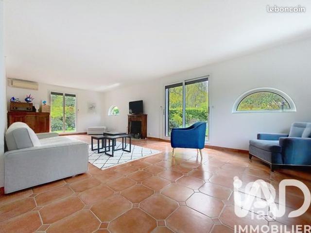 Maison familiale 8 pièces 200 m²