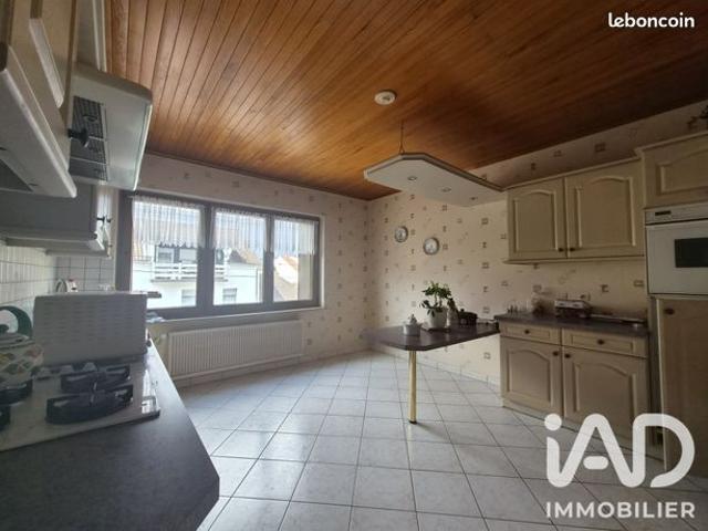 Maison familiale 8 pièces 202 m²