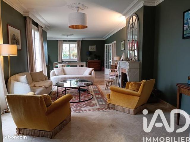 Maison familiale 8 pièces 230 m²