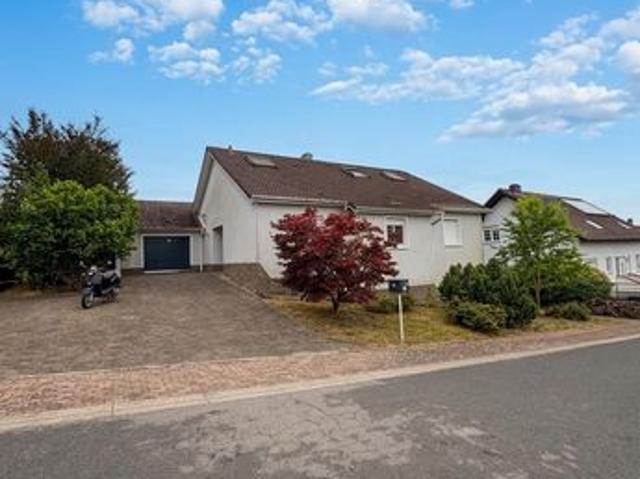 Maison familiale 8 pièces 235 m²