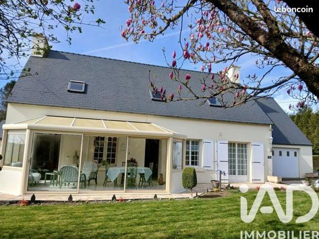 Maison familiale 9 pièces 153 m²