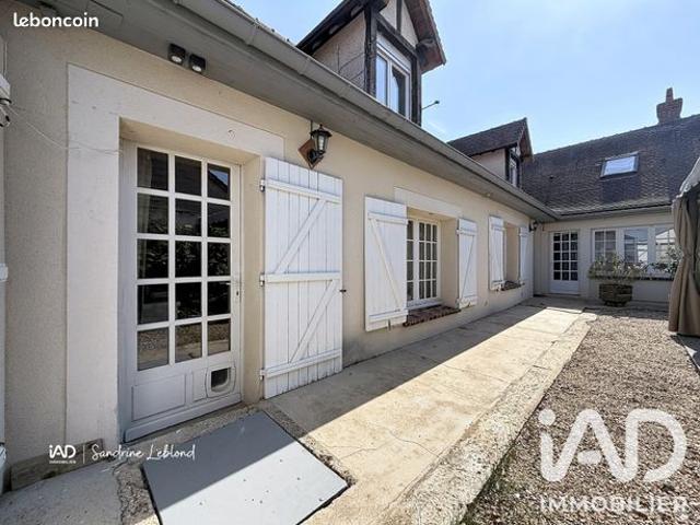 Maison familiale 9 pièces 175 m²