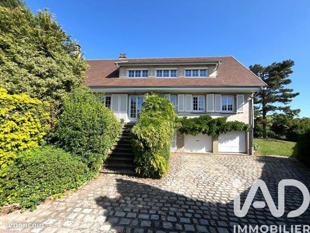 Maison familiale 9 pièces 178 m²