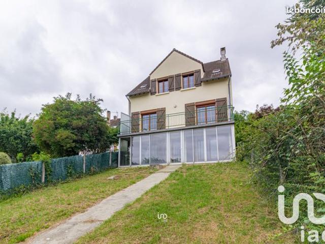 Maison familiale 9 pièces 183 m²