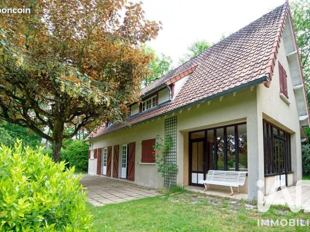 Maison familiale 9 pièces 181 m²