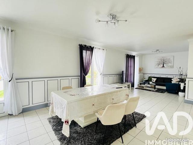 Maison familiale 9 pièces 250 m²