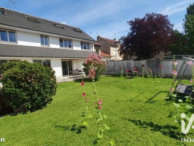 Maison familiale 9 pièces 252 m²