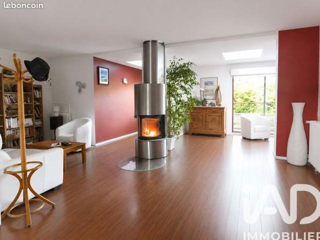 Maison familiale 9 pièces 202 m²