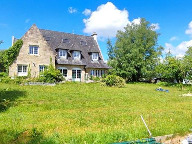 Maison familiale 9 pièces 205 m²