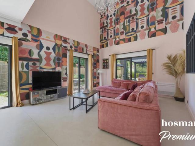 Maison familiale 9 pièces 230 m² avec terrasse et dépendance Avenue Gabriele d'Annunzio, Pessac