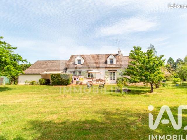 Maison familiale 9 pièces 236 m²