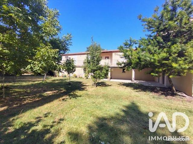 Maison familiale 9 pièces 238 m²