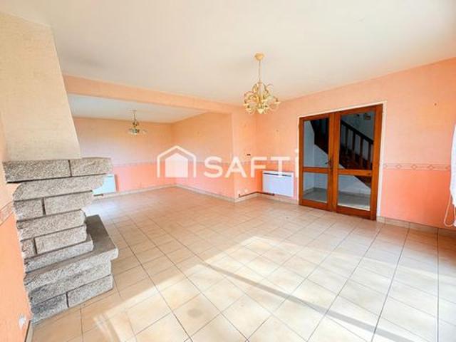 MAISON FAMILLIALE 3 CHAMBRES SUR TERRAIN DE 1357 M2