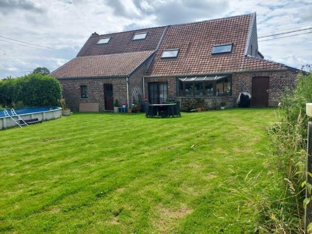 Maison familliale avec jardin