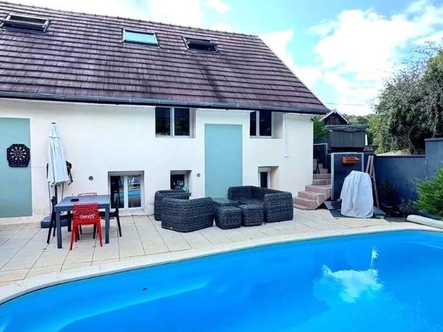 MAISON FAMILLIALE DE TYPE F7