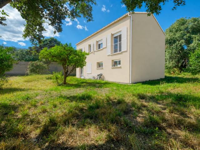 Maison Hauteurs Furiani 5 pièce s 162m2 terrain 2028 m2 vue dégagée piscine