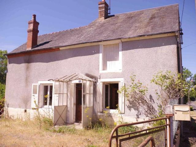 Maison habitable de plain pied à rénover
