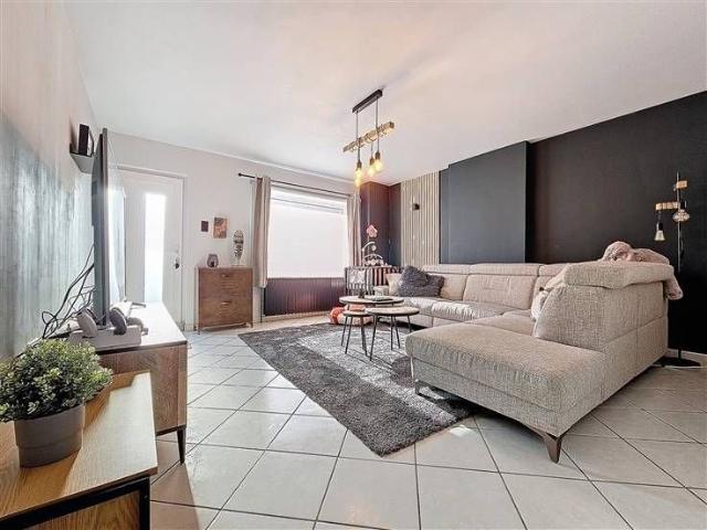 Maison habitable rapidement + garage et jardin