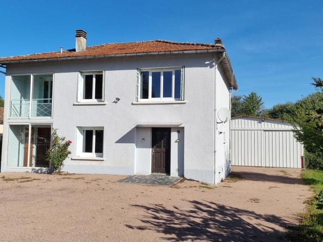 Maison + hangar proche commerces 123m² Piégut Pluviers
