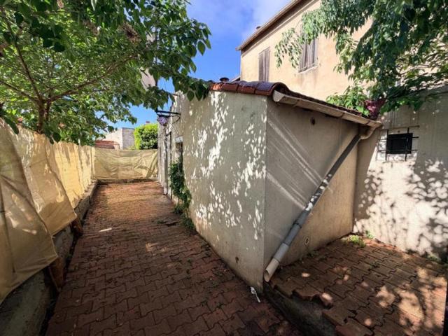 Maison indépendante avec extérieur privatif à Marseille 15ème, idéale premier achat ou investissement locatif