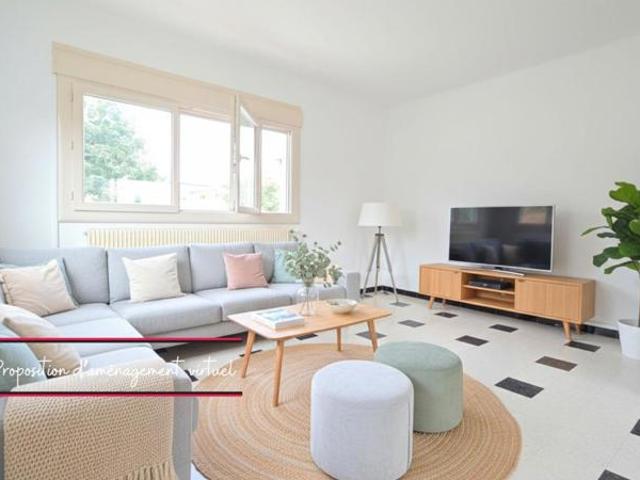 Maison indépendante + jardin + double garage à Saint Thibéry