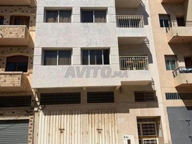 Maison indépendante R+2 à vendre avec magasin