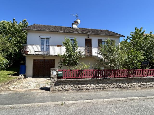 Maison Indépendante 5 Chambres, 140m2 avec sous sol, sur pa