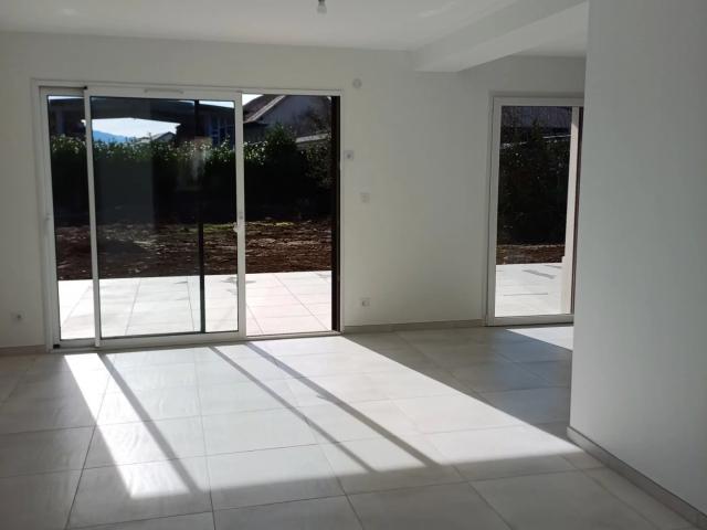 Maison individuelle MEUBLEE T4 Metz Tessy Village